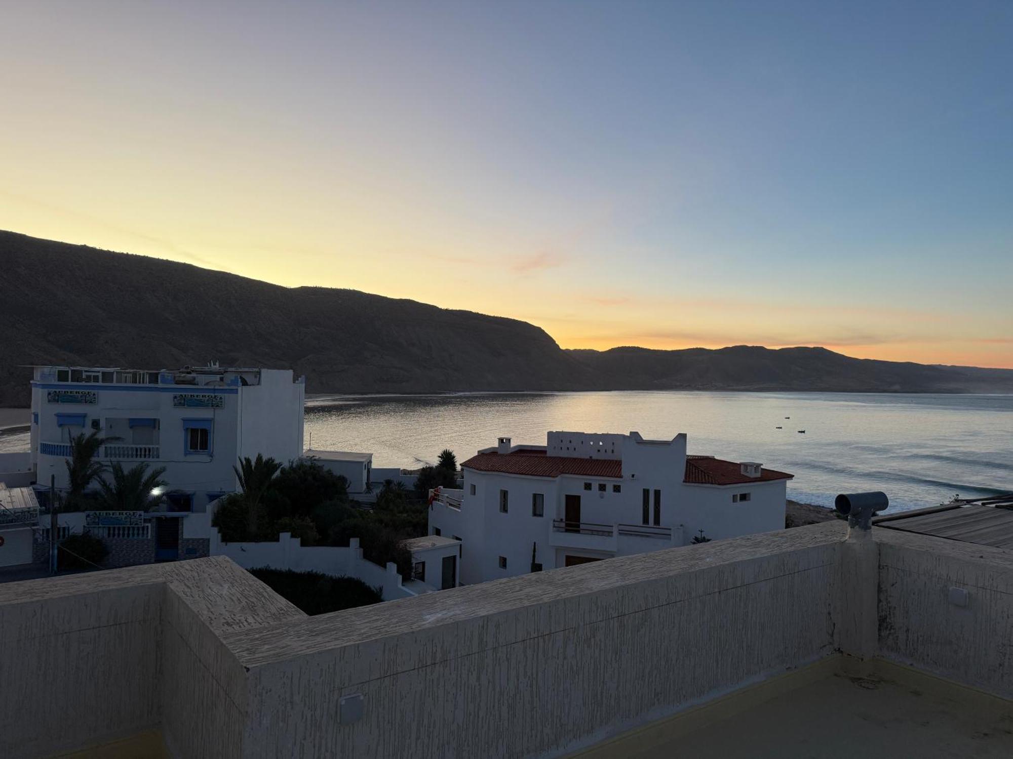 Aman Surf Paddle Yoga Hotel Imszuan Kültér fotó
